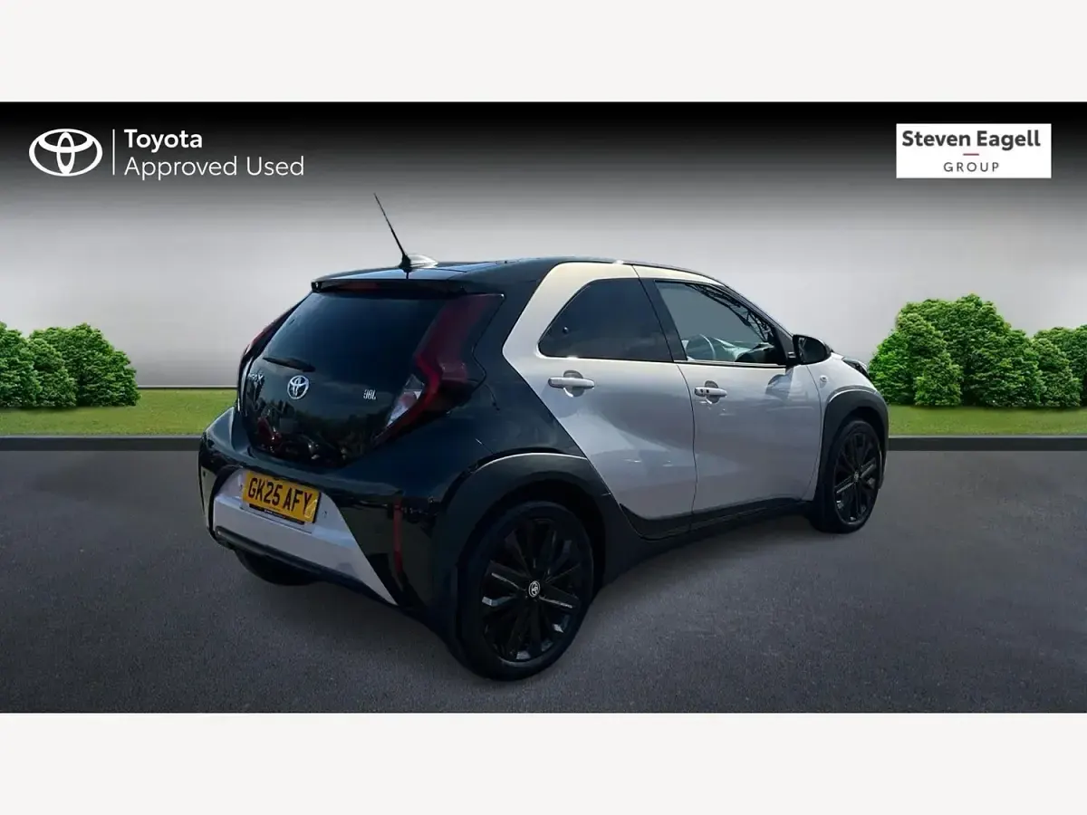 Used Toyota Aygo X Edition 72 HP (52 kW) 2025 Silver SUV