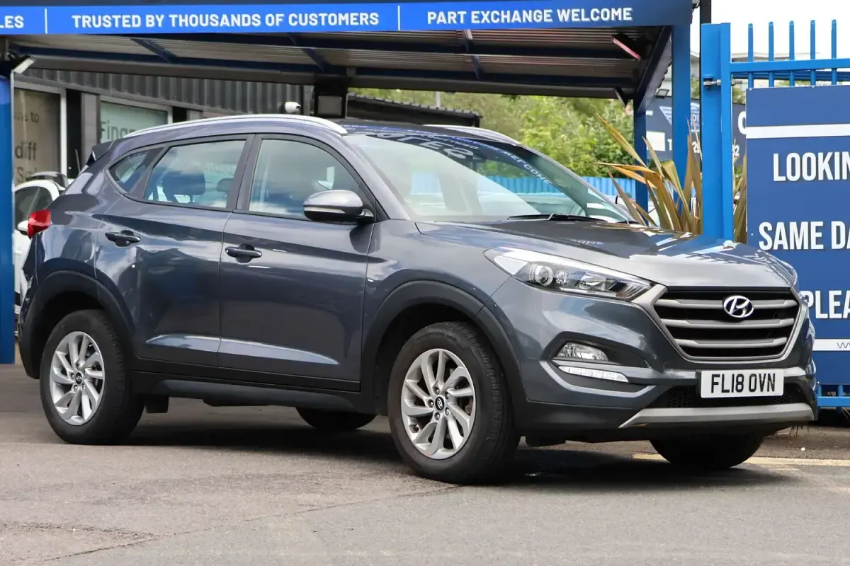 Used Hyundai Tucson SE 177 HP (130 kW) 2018 Grey SUV