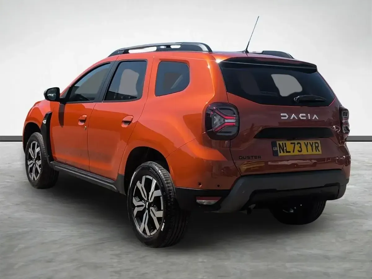 Used Dacia Duster Journey 89 HP (65 kW) 2023 Orange SUV
