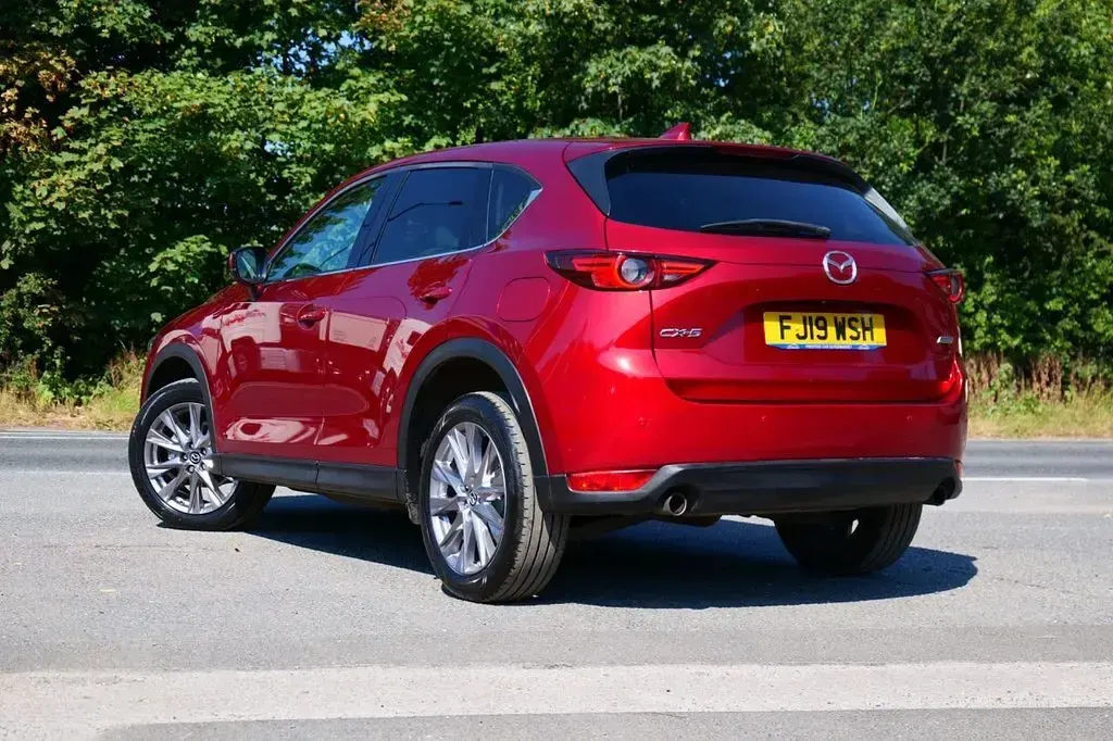 Used Mazda 6 Inclusive 165 HP (121 kW) 2019 Red SUV