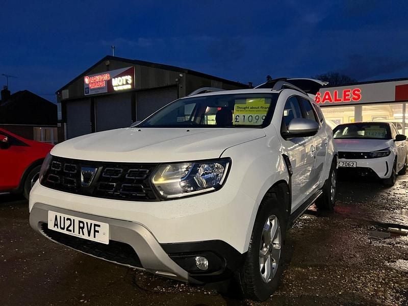Used Dacia Duster Comfort 2021 White Hatchback