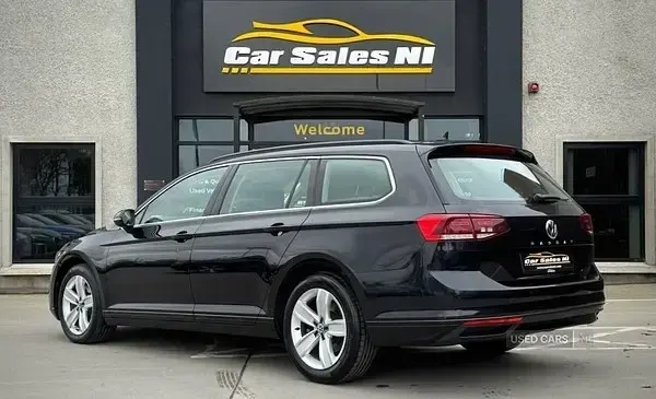 Begagnad VW Passat SE 150 HK (110 kW) 2020 Svart Kombi