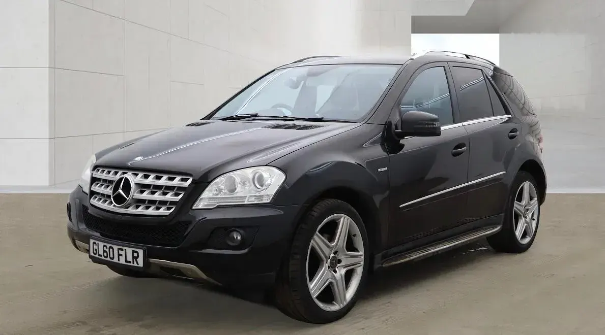 Used Mercedes ML300 204 HP (150 kW) 2011 Black SUV