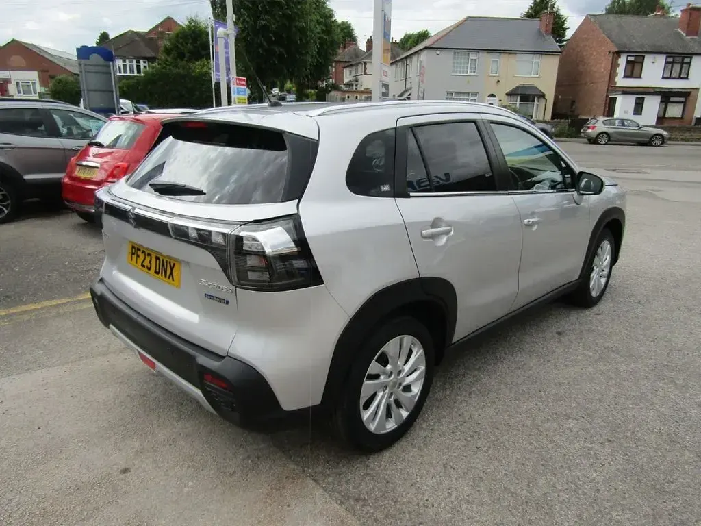 Used Suzuki SX4 115 HP (84 kW) 2023 Silver SUV