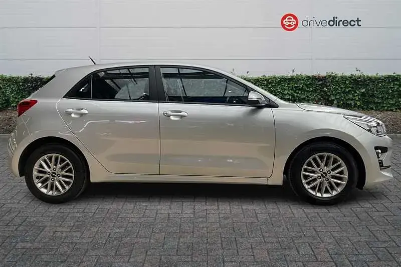 Used Kia Rio 83 HP (61 kW) 2023 Silver Hatchback