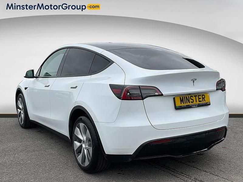 Used Tesla Model Y Long Range AWD 378 kW (514 HP) 2022 White SUV