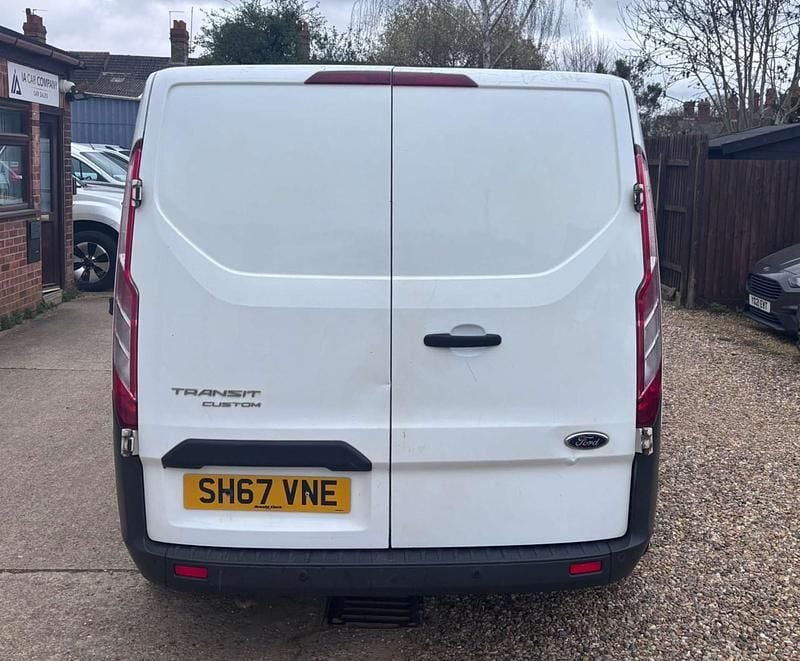 Used Ford Transit Custom Trend 105 HP (77 kW) 2018 White Van