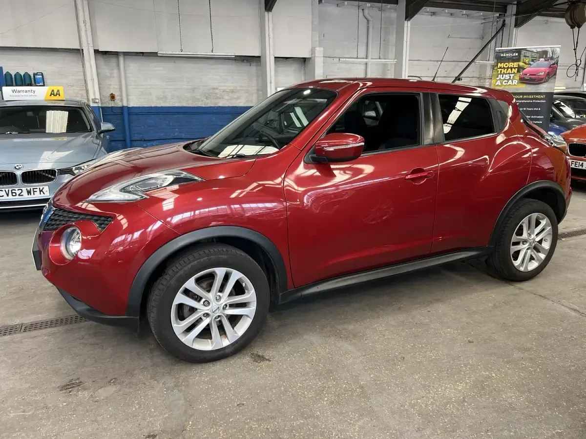Used Nissan Juke Acenta Premium 115 HP (84 kW) 2015 Red SUV