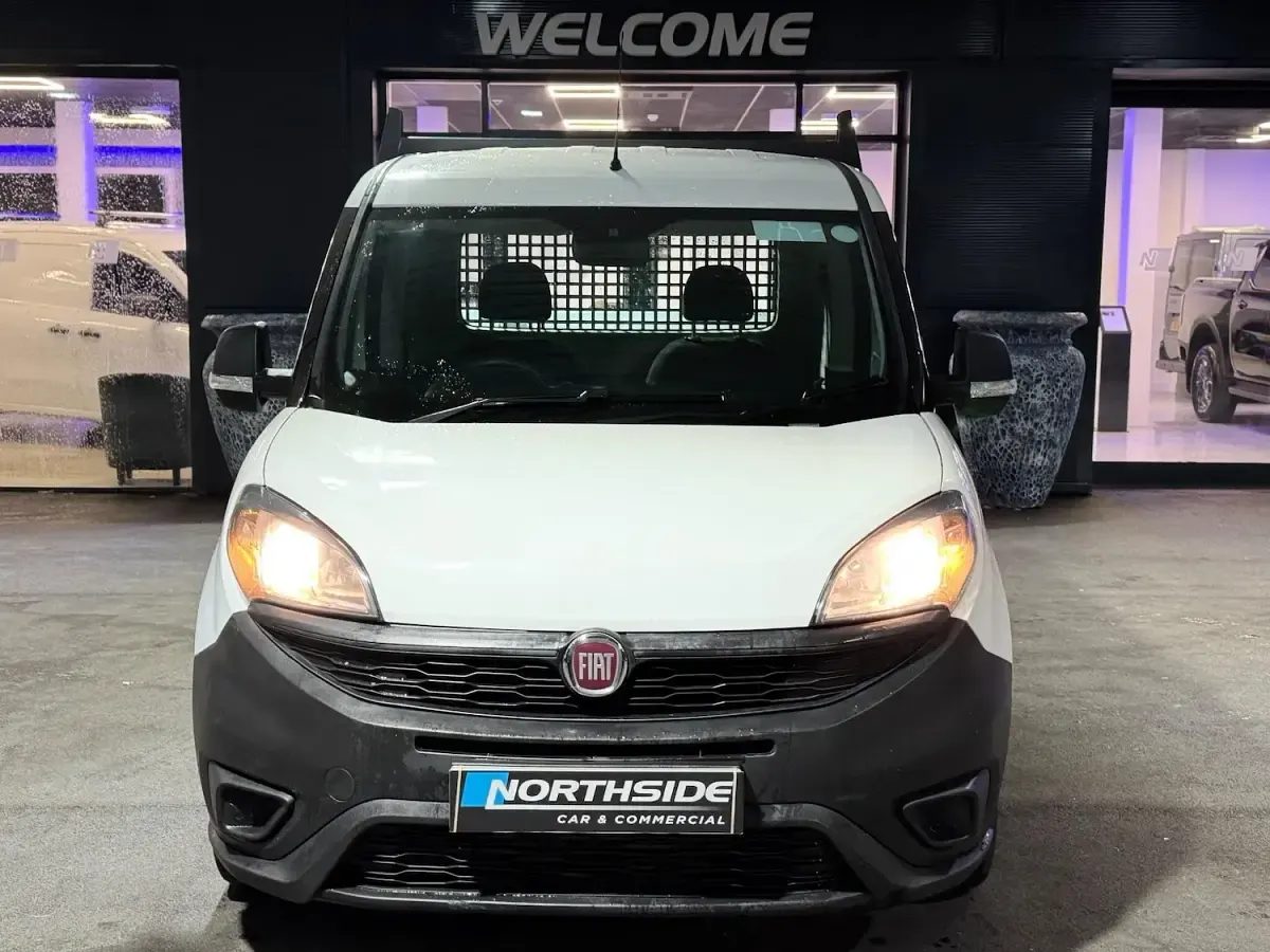Used Fiat Doblò S 2021 White MPV