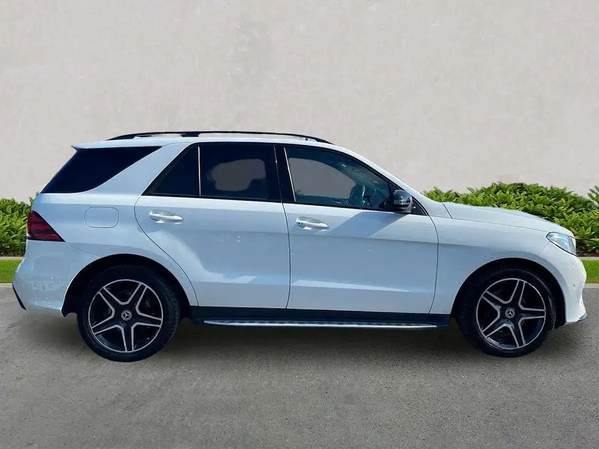Usado Mercedes GLE250 AMG 2018 Branco Carrinha