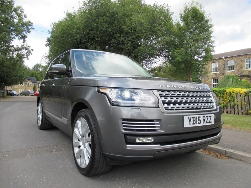 Grey Used 2015 Land Rover Range Rover Vogue SE SUV | £14,995 (Good price) - Image 1/4