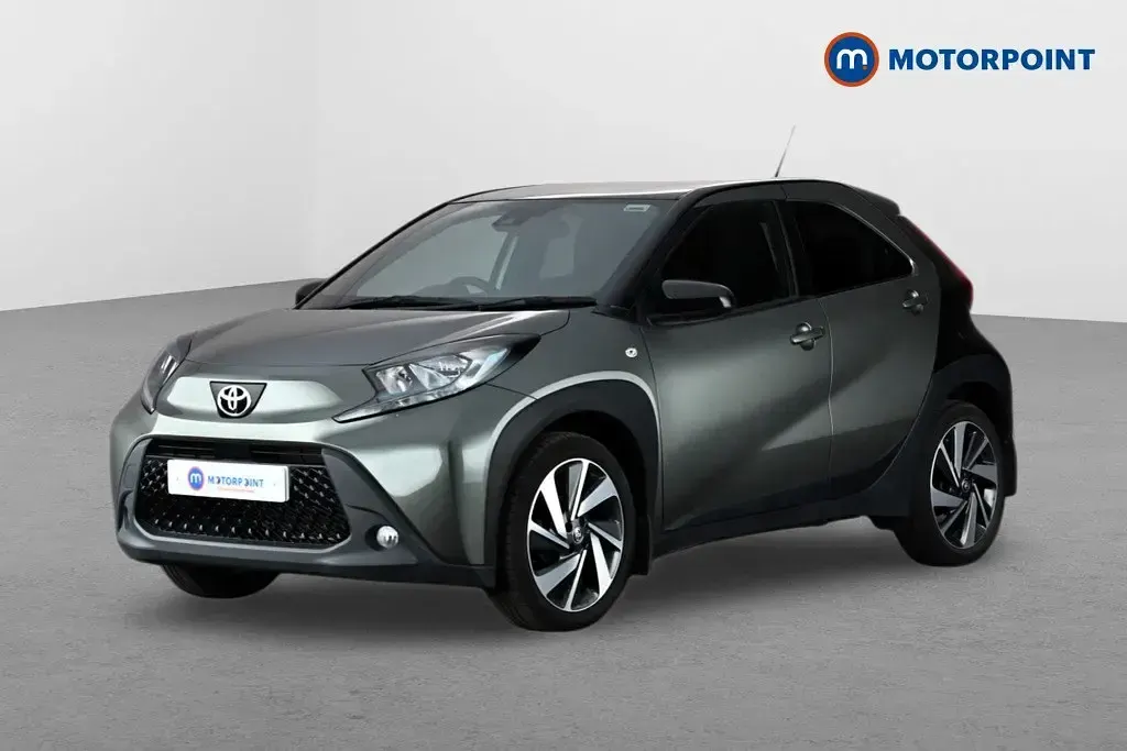 Usado Toyota Aygo X 2022 Verde SUV
