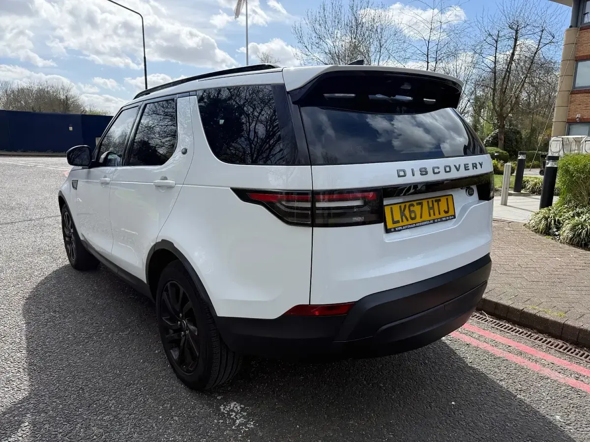 Used Land Rover Discovery 2017 White SUV