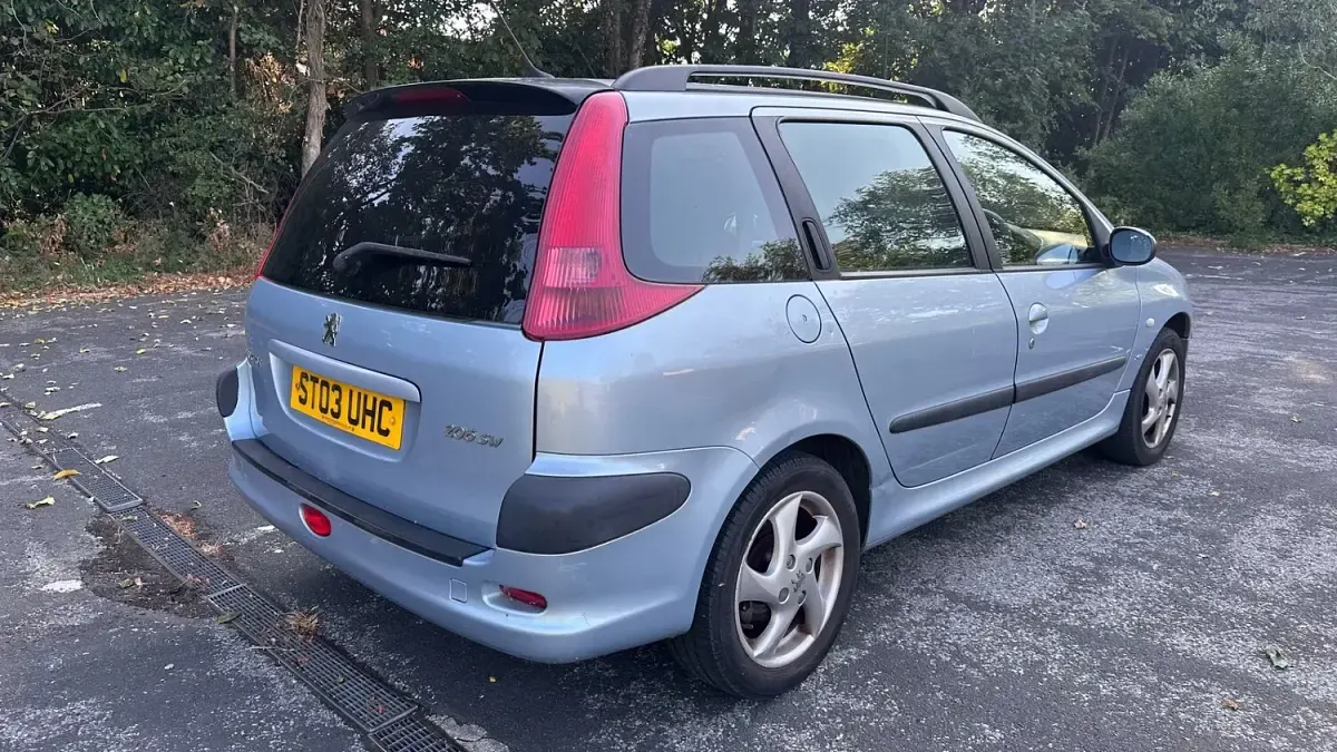 Used Peugeot 206 2003 Silver Estate