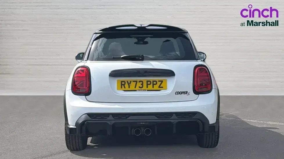 Gebraucht Mini Cooper S Premium 178 PS (130 kW) 2024 Weiß Kleinwagen