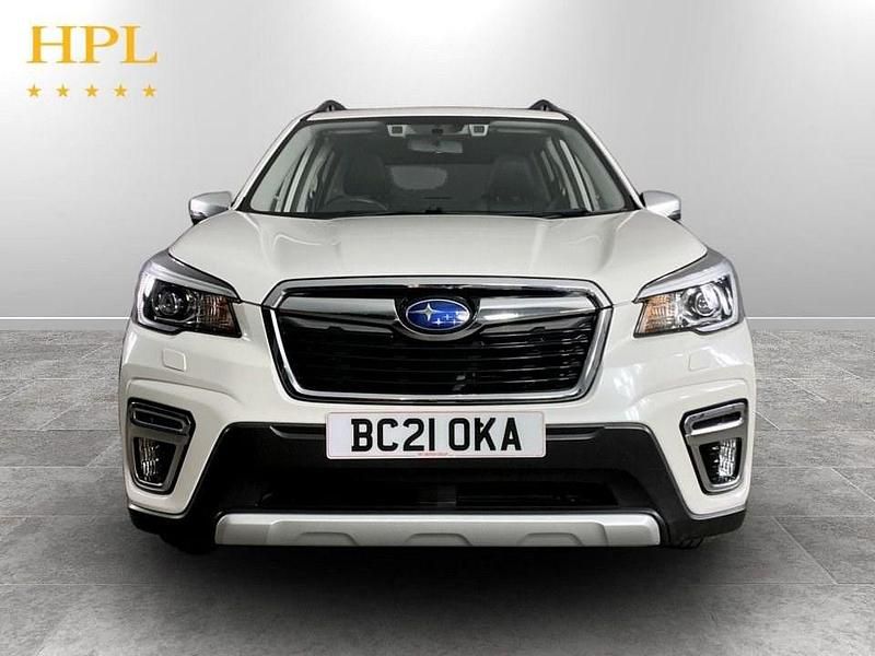 Usado Subaru Forester Premium 150 CV (110 kW) 2021 Blanco SUV