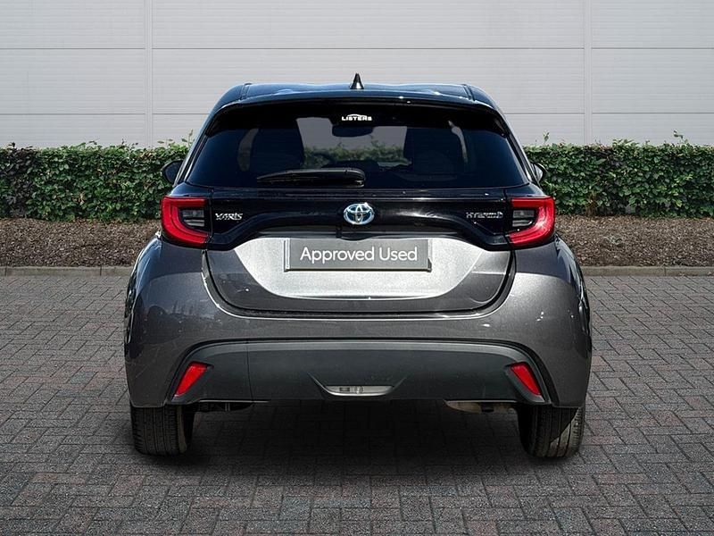 Used Toyota Yaris Hybrid Design 2023 Grey Hatchback
