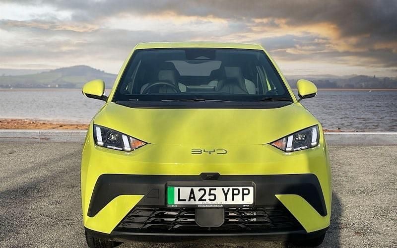 New BYD Dolphin Surf Comfort 114 kW (156 HP) 2026 Hatchback