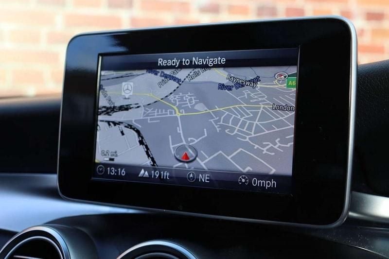 Used Mercedes C350e AMG line 293 HP (215 kW) 2018 White Estate