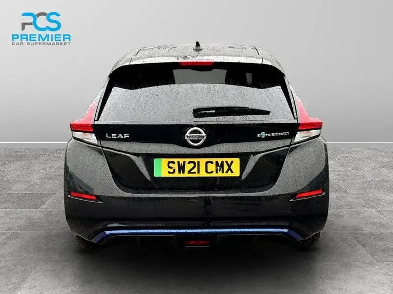 Used Nissan Leaf N-Connecta 110 kW (150 HP) 2021 Black Hatchback
