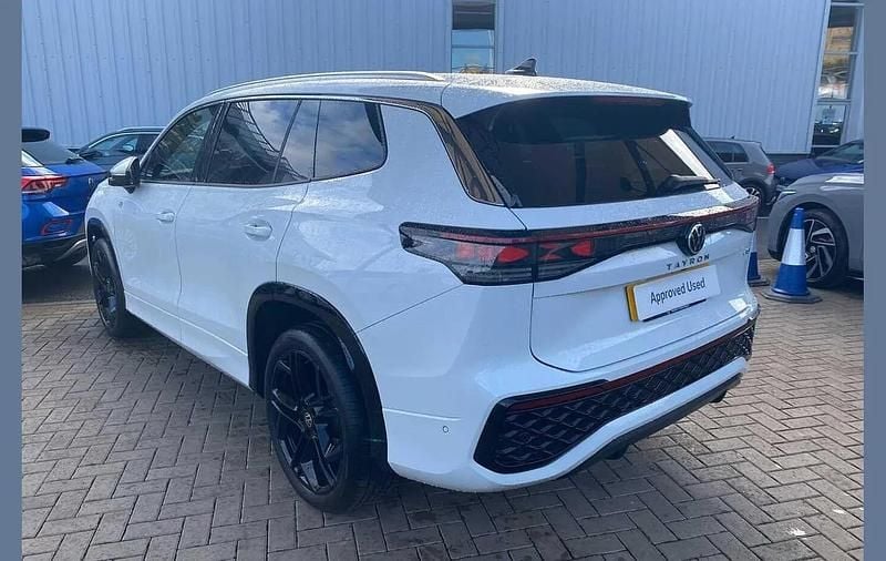 Used VW Tayron R-line 147 HP (108 kW) 2025 White SUV