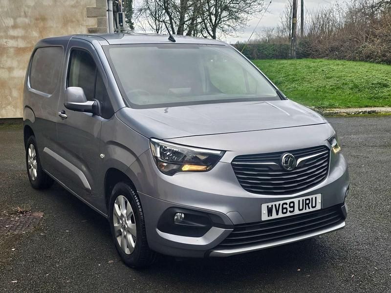 Used Vauxhall Combo S 2019 Grey MPV