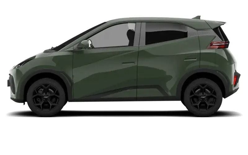 New 2025 BYD Dolphin Boost Hatchback | £20,635 (Fair price) - Image 1/1