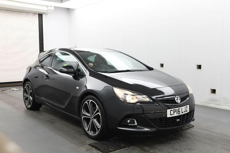 Black Used 2016 Vauxhall Astra GTC Edition Coupe | £5,795 (Fair price) - Image 1/4