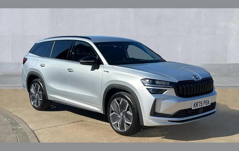 New Skoda Kodiaq SportLine 200 HP (147 kW) 2026 Silver SUV
