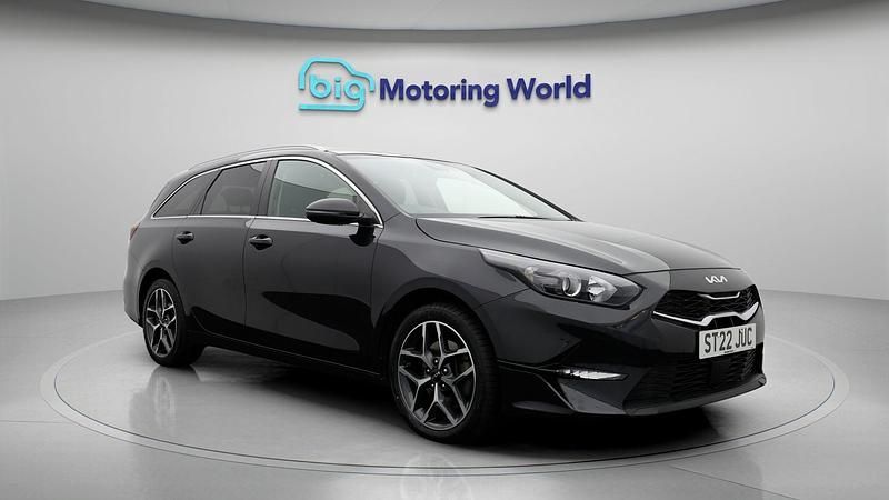 Used 2022 Kia Ceed Sportswagon 2 Estate | £16,800 (A bit pricey) - Image 1/4