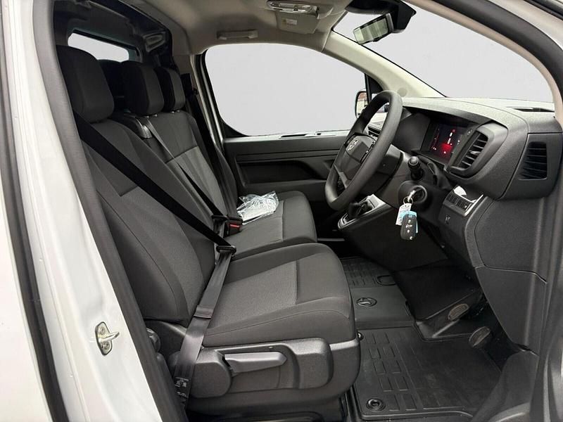 New Vauxhall Vivaro S 118 HP (86 kW) 2025 White MPV