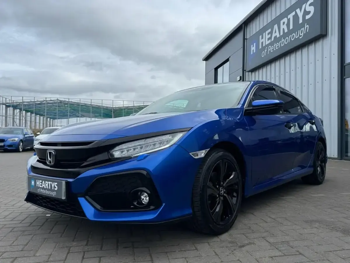 Used Honda Civic EX 126 HP (92 kW) 2019 Blue Hatchback