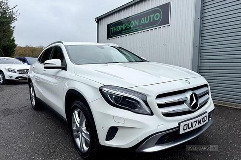 White Used 2017 Mercedes GLA200 Premium SUV | £12,450 (A bit pricey) - Image 1/1