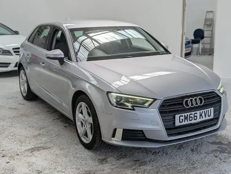 Used Audi A3 Sport 190 HP (139 kW) 2017 Silver Hatchback