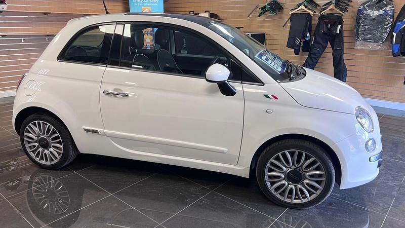 Used Fiat 500 Lounge 69 HP (50 kW) 2015 White Hatchback