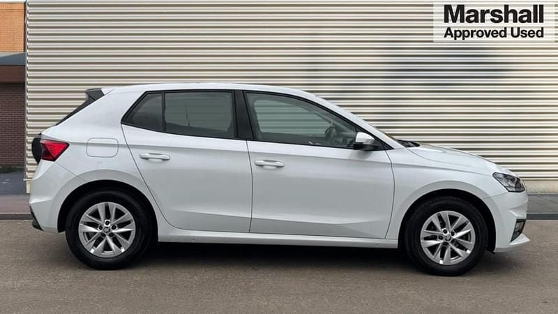 Used Skoda Fabia Comfort 80 HP (58 kW) 2023 White Hatchback