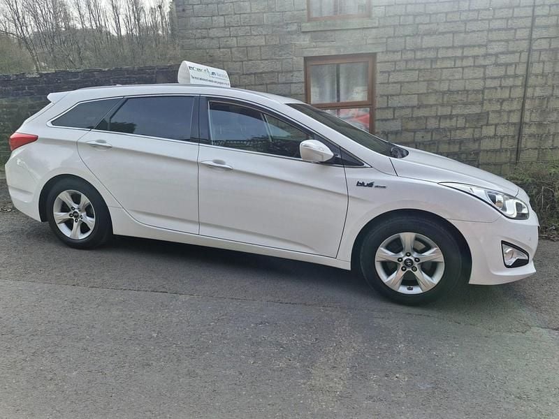 Used Hyundai i40 Style 2014 White Estate