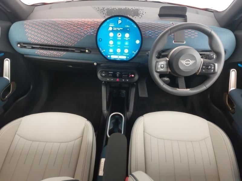 Used Mini Aceman Exclusive 160 kW (218 HP) 2024 Red SUV