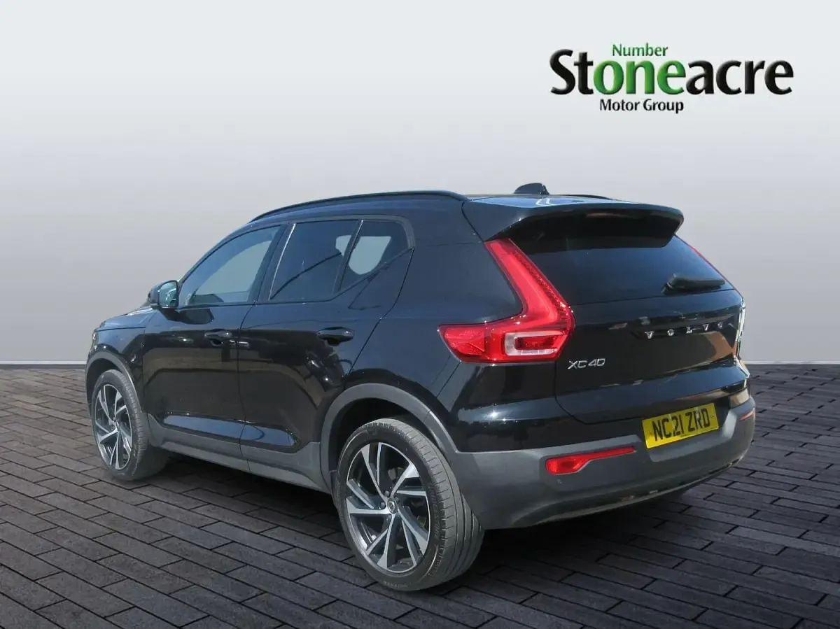 Used Volvo XC40 R-Design Pro 194 HP (142 kW) 2021 Black SUV