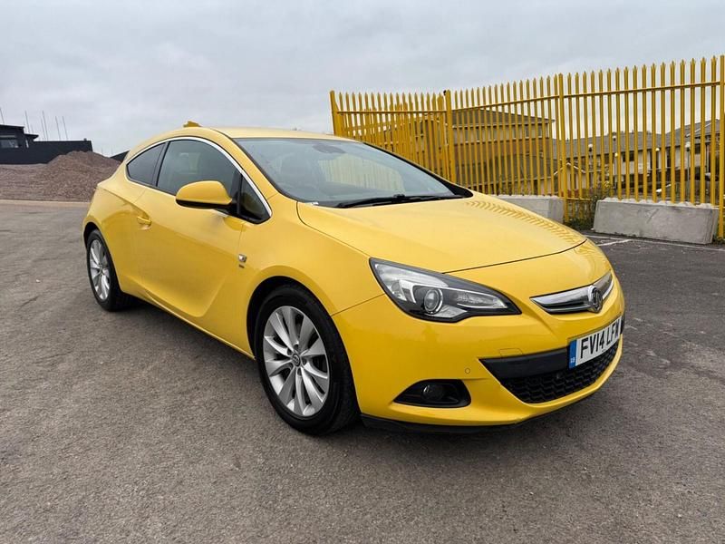 Used Vauxhall Astra GTC SRi 2014 Yellow Hatchback