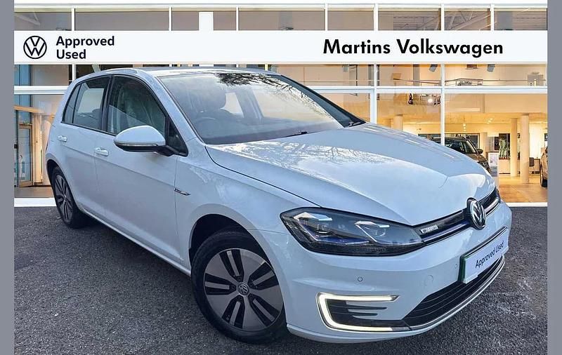 White Used 2019 VW e-Golf Hatchback | £10,495 (Fair price) - Image 1/4