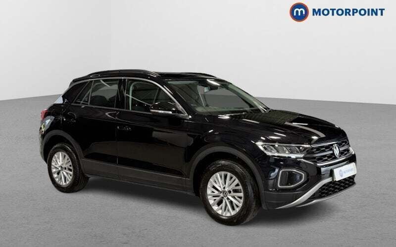 Used 2024 VW T-Roc Life SUV | £18,549 (Good price) - Image 1/4