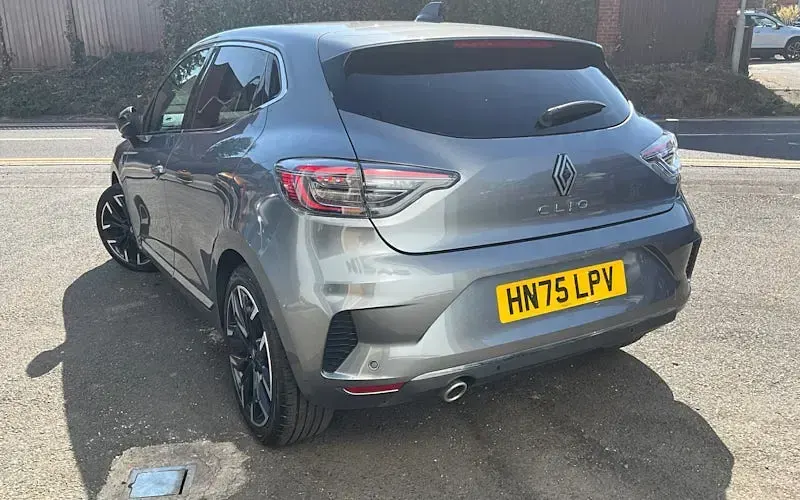 Used Renault Clio Techno 90 HP (66 kW) 2025 Grey Hatchback