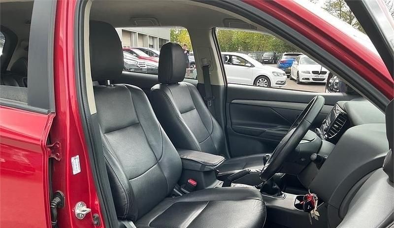 Używany Mitsubishi Outlander 2014 Czerwony SUV