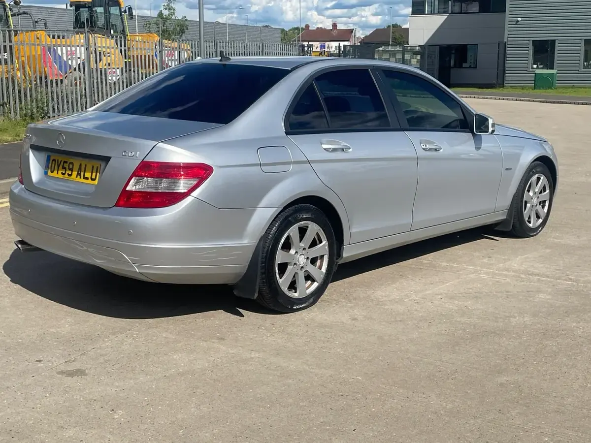 Used Mercedes C220 SE 2009 Silver Sedan