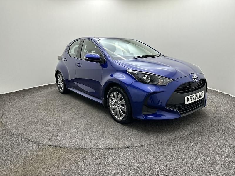 Blue Used 2023 Toyota Yaris Hybrid Hatchback | £16,490 (Super price) - Image 1/4