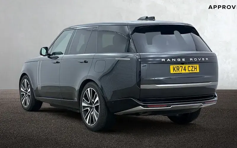 Used Land Rover Range Rover HSE 460 HP (338 kW) 2026 SUV
