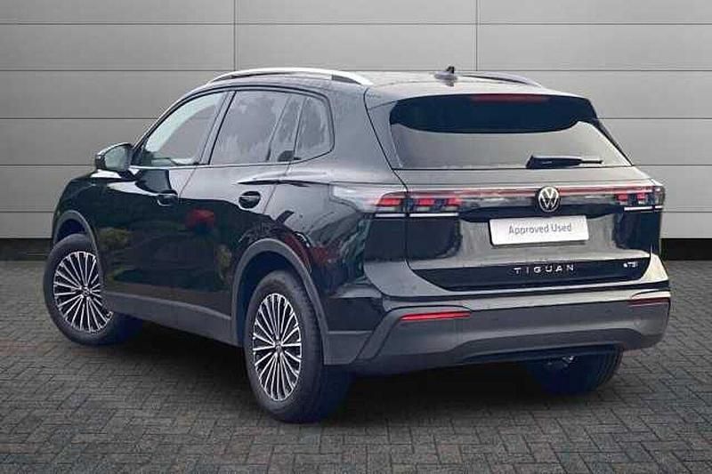 New VW Tiguan Match 150 HP (110 kW) 2025 Grenadilla black SUV