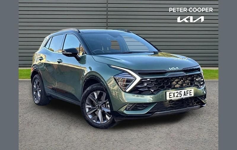 Green Used 2025 Kia Sportage 2 SUV | £32,992 (Fair price) - Image 1/4