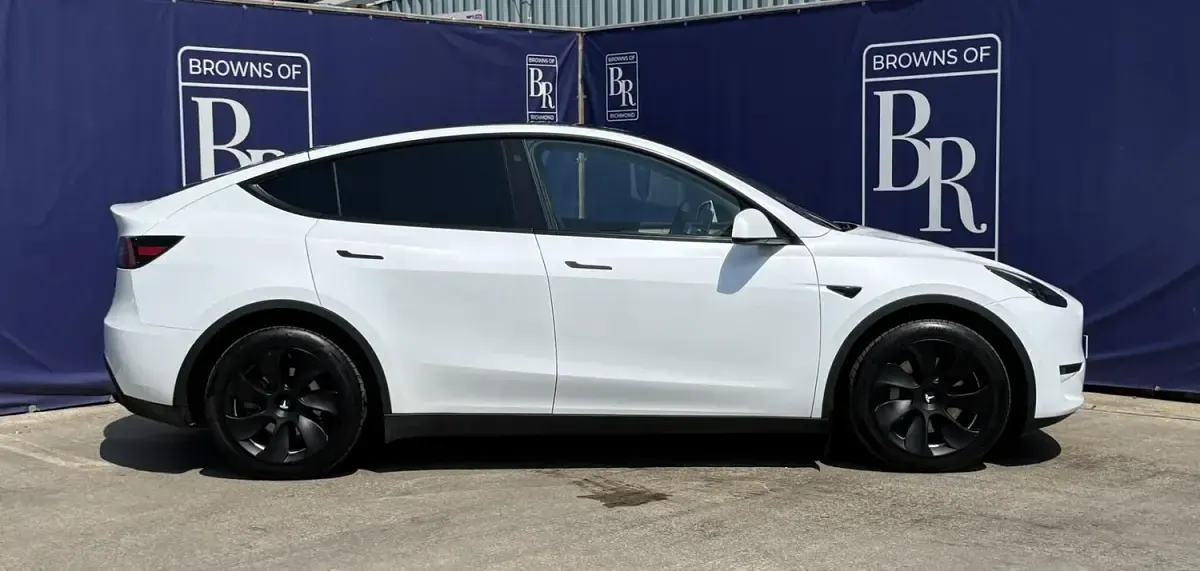 Used Tesla Model Y Long Range AWD 282 kW (384 HP) 2022 White SUV